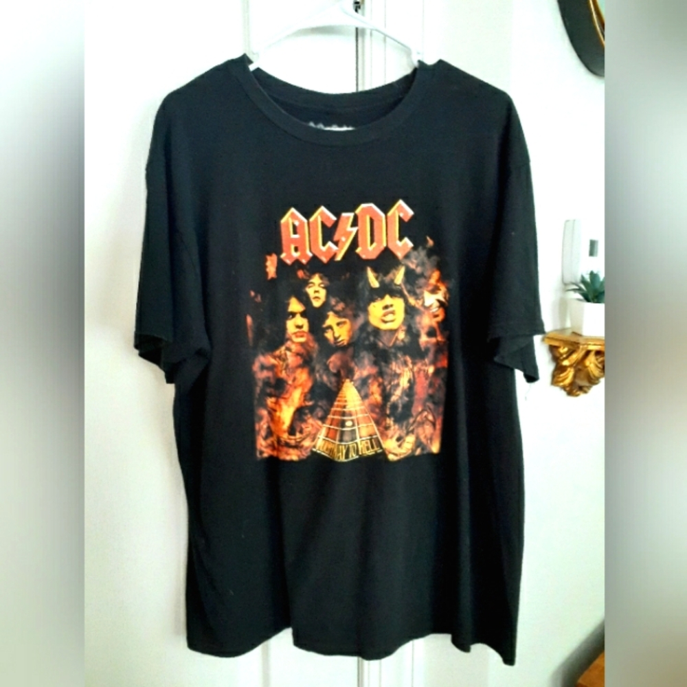 ACDC Highway to Hell T-Shirt Size 1XL